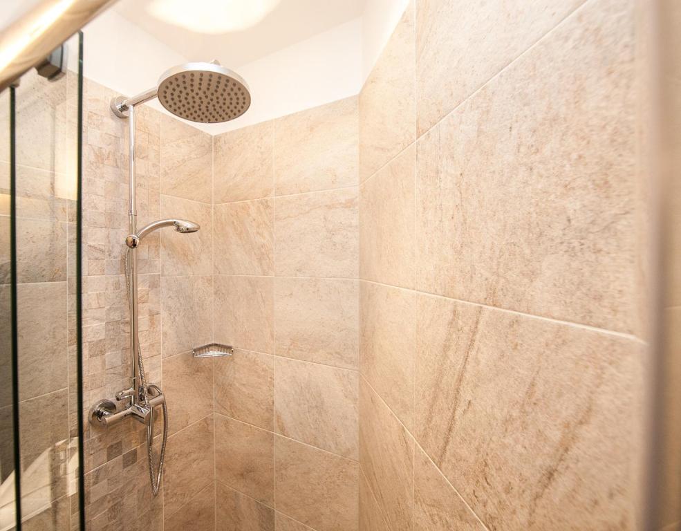 Traditional Apartments Vienna Tav - Entire Exterior photo